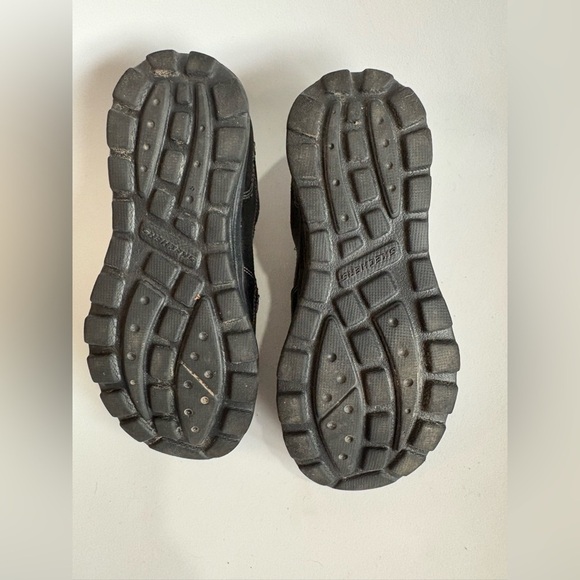 Skechers kids relaxed fit superior haute shoe black size 3 memory foam slip on - Picture 7 of 8